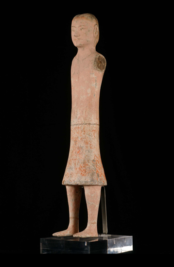 Scultura in terracotta raffigurante un personaggio  abbigliato detta 